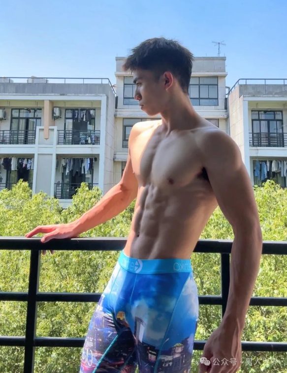 186CM 腹肌男大体育生