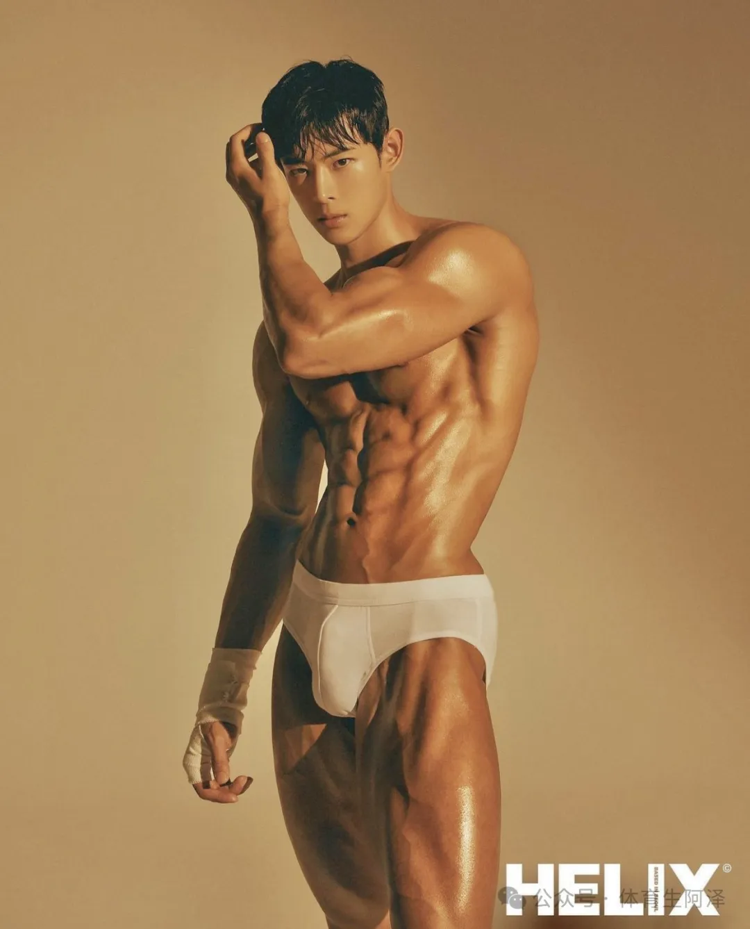 185 顶级男模全见版！八块腹肌别太诱人.......