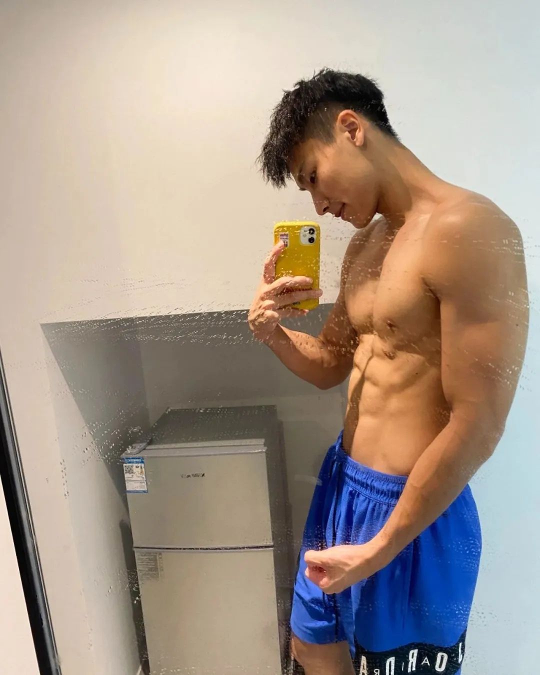 178cm 男大黑皮体育生校草八块腹肌太香了！