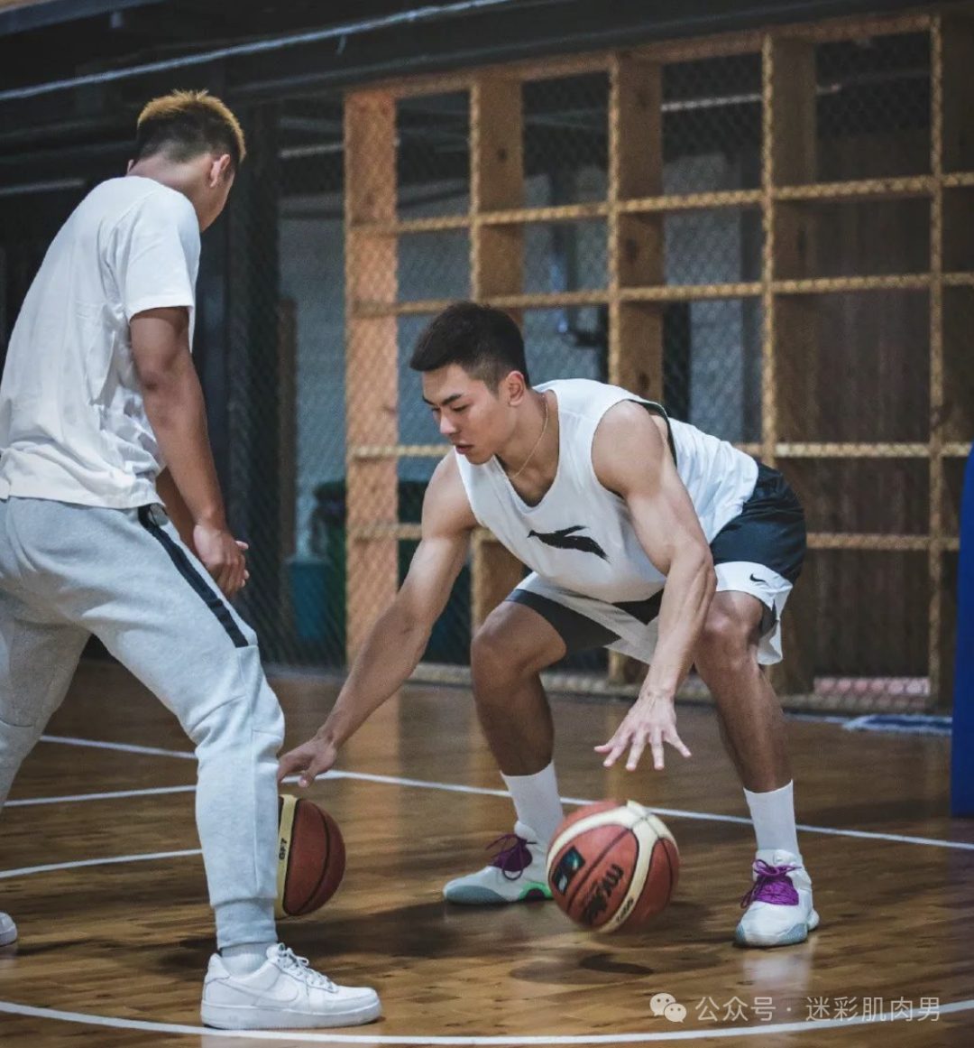 北京体育学院 196CM 篮球帅哥，河南小伙没让人失望！