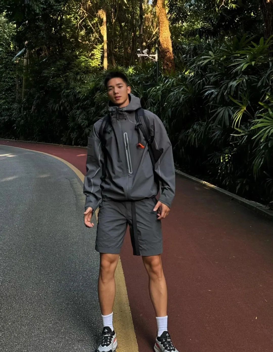 192cm 大长腿田径男神，让人恋爱的感觉！