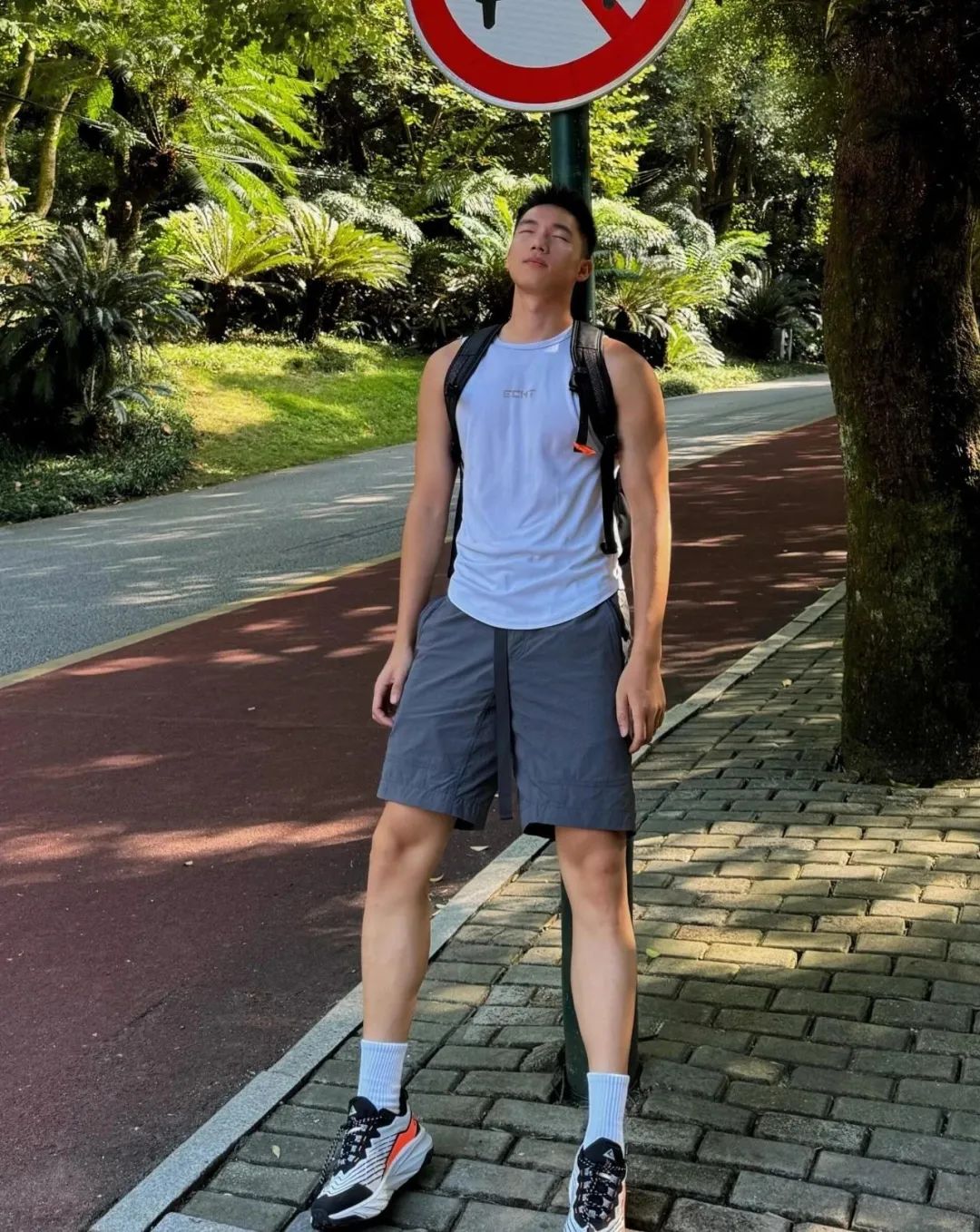 192cm 大长腿田径男神，让人恋爱的感觉！