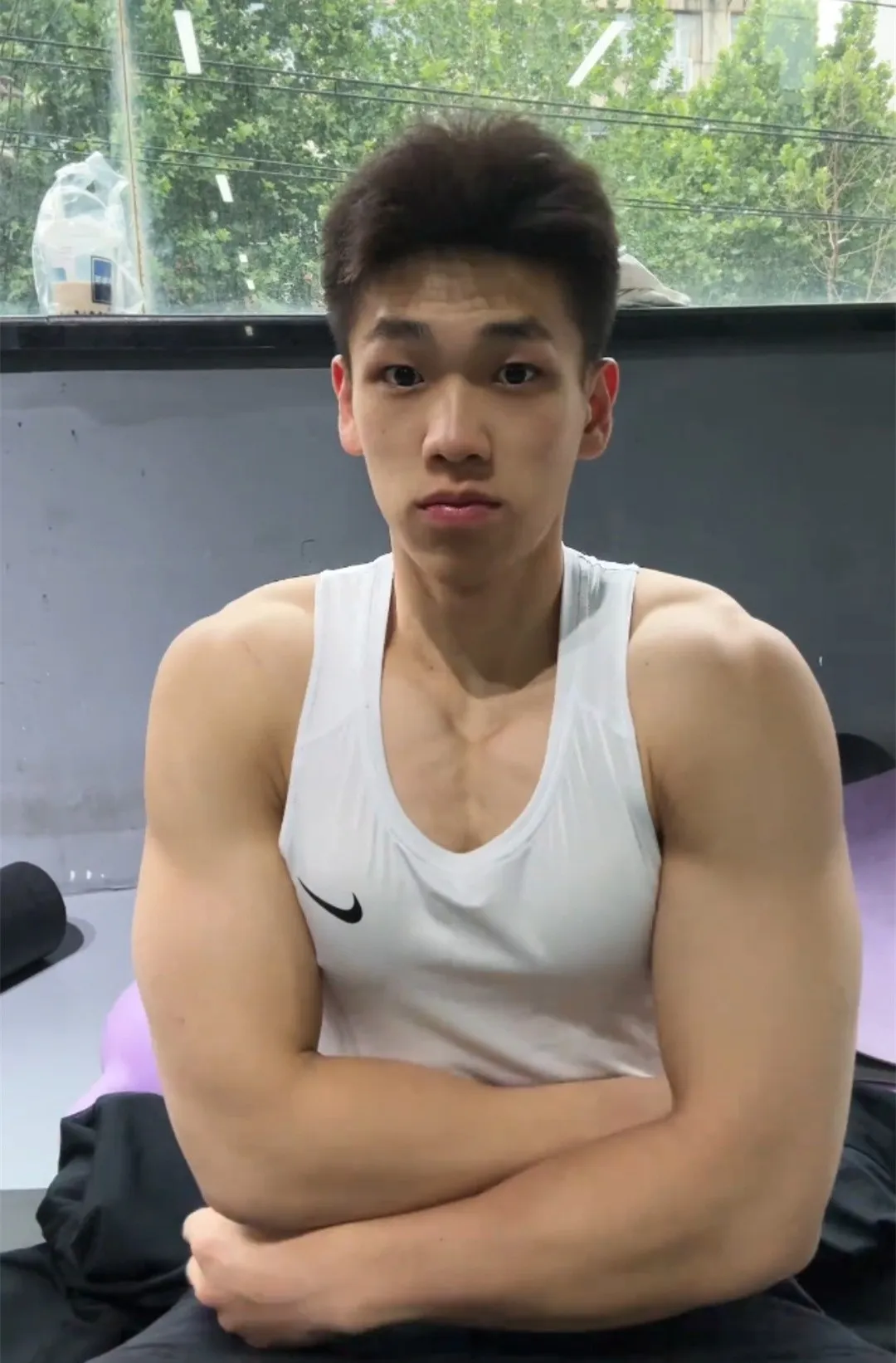 中国版“宏翔”，最近这枚肌肉男大超火的！