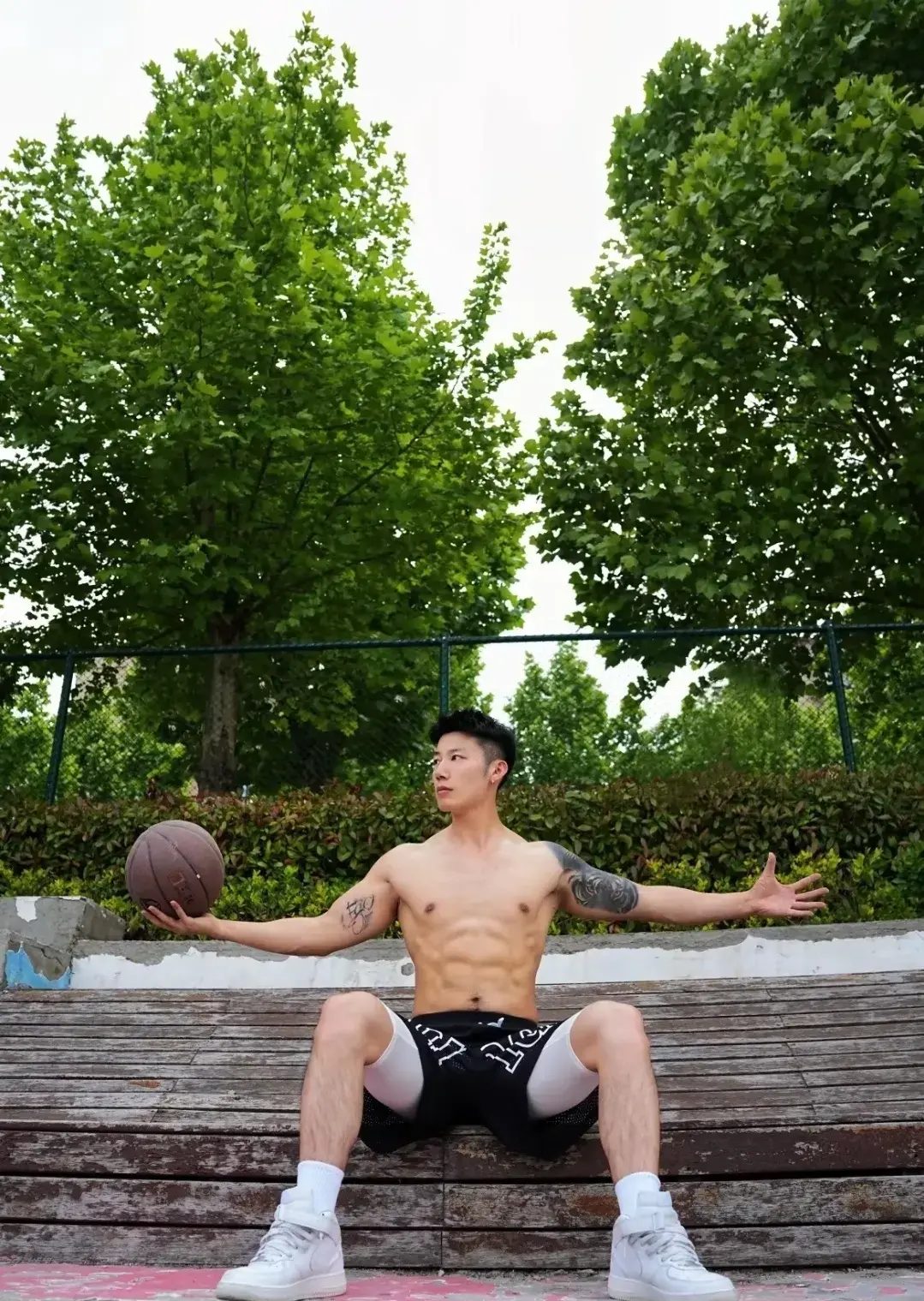 篮球体育生和你一起运动促动多巴胺！