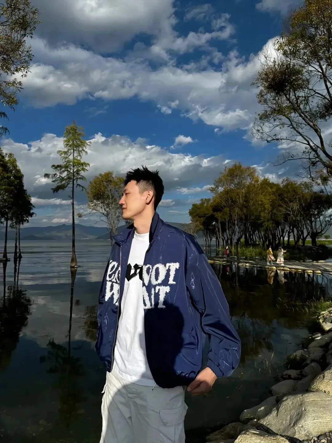 直男想不到的拍照姿势~