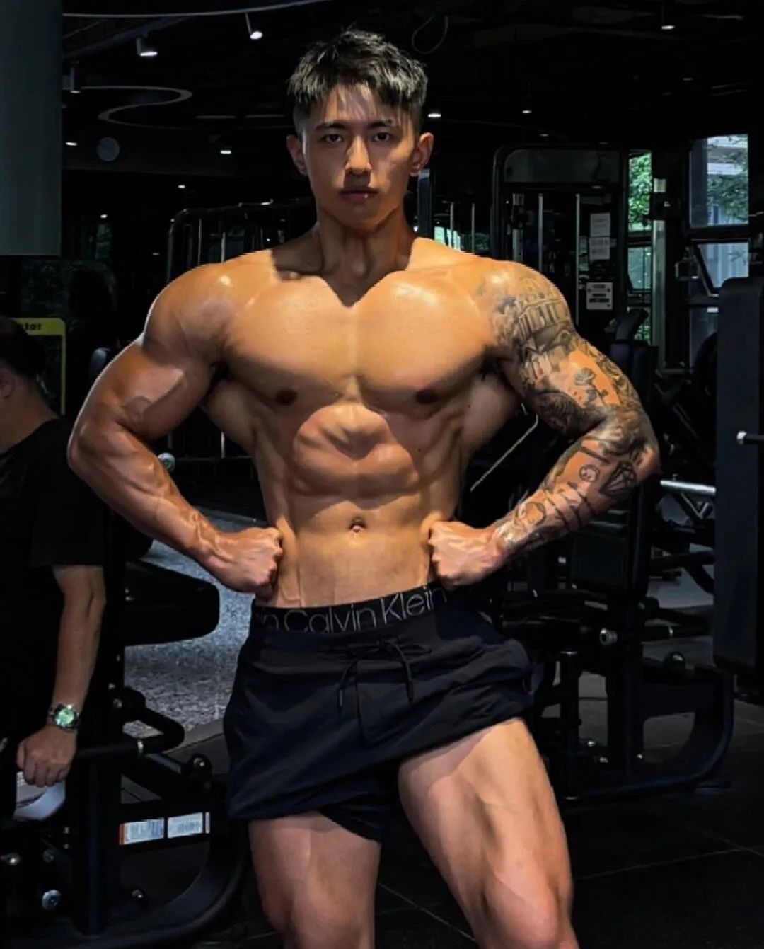 成都 180cm 粗大私教帅哥身材太顶了！