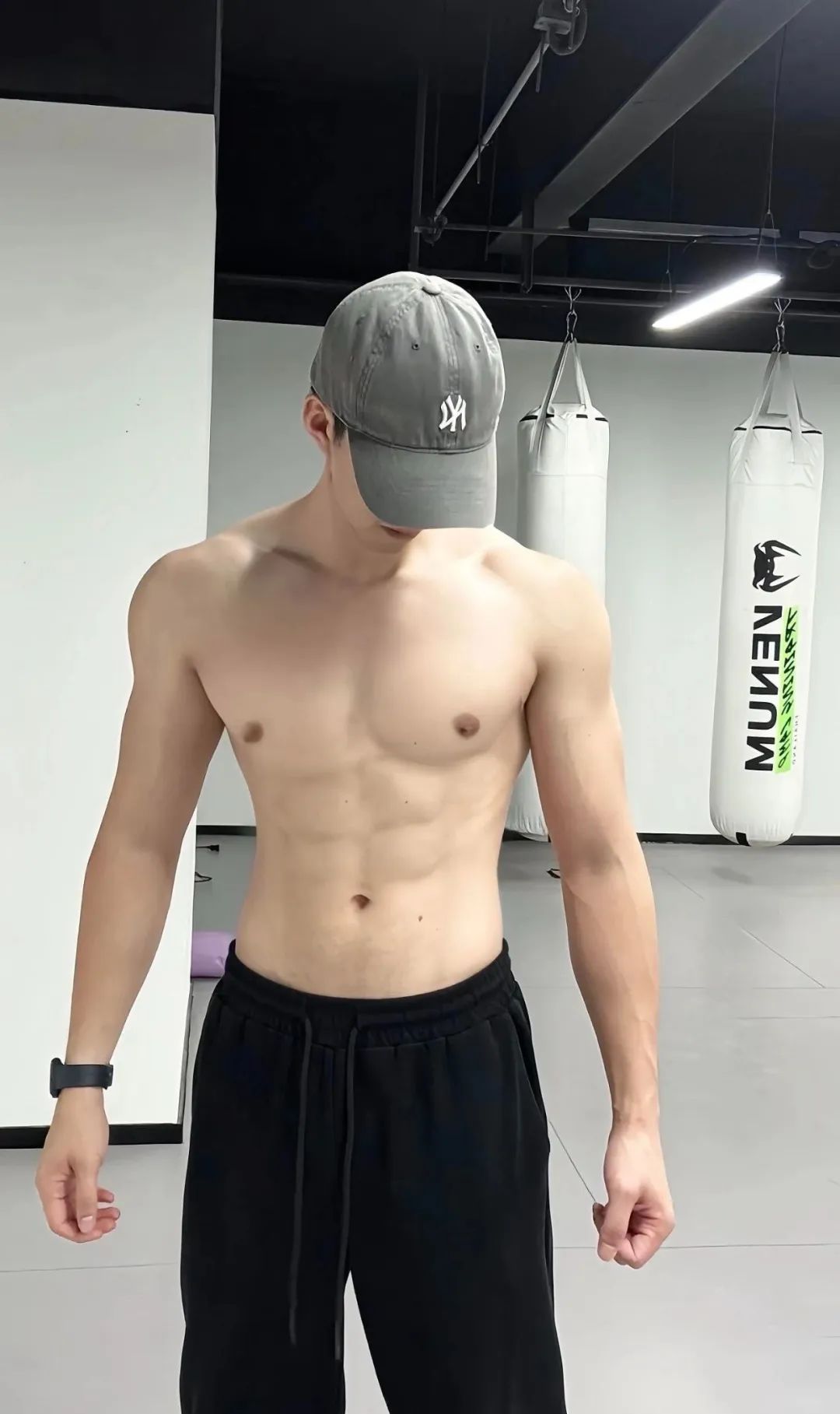 182cm 浙江冷白皮薄肌帅哥！腰身比例绝了！