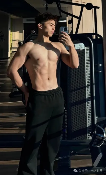 186CM 腹肌男大体育生