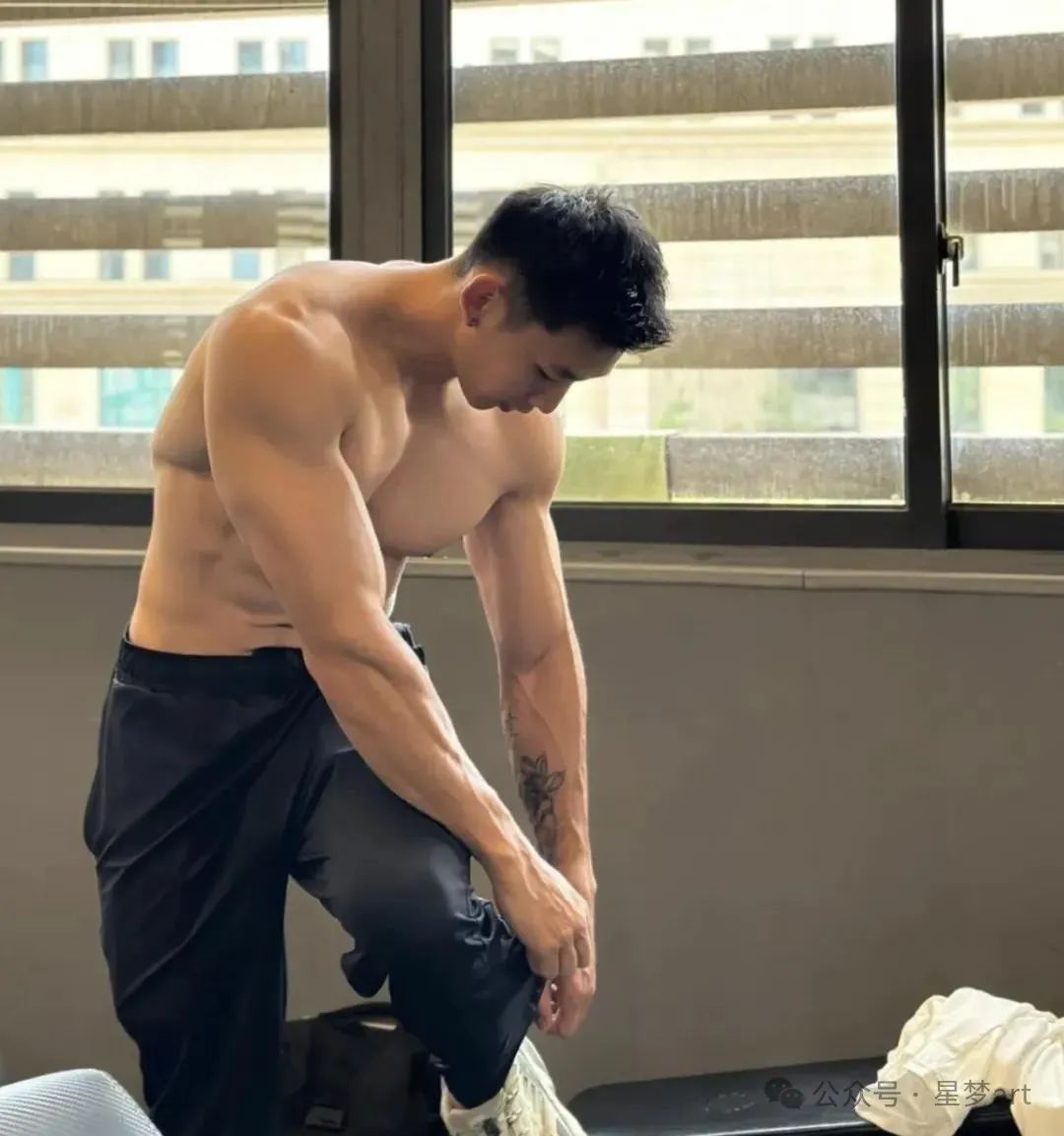 185cm 肌肉粗大又爷们又 man 的健身型男