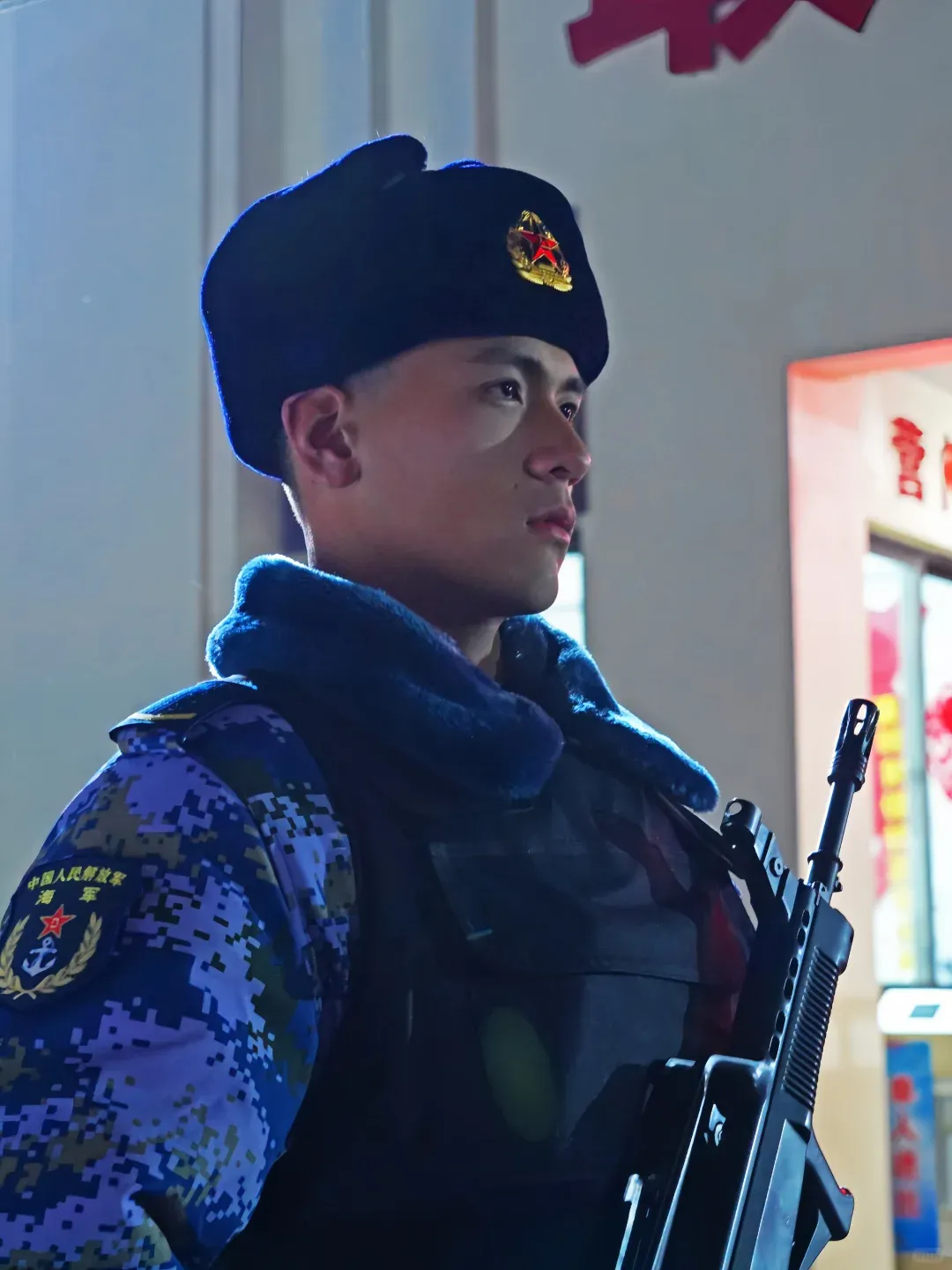 190CM 寸头退役迷彩兵，东北男人长得太旺盛了！
