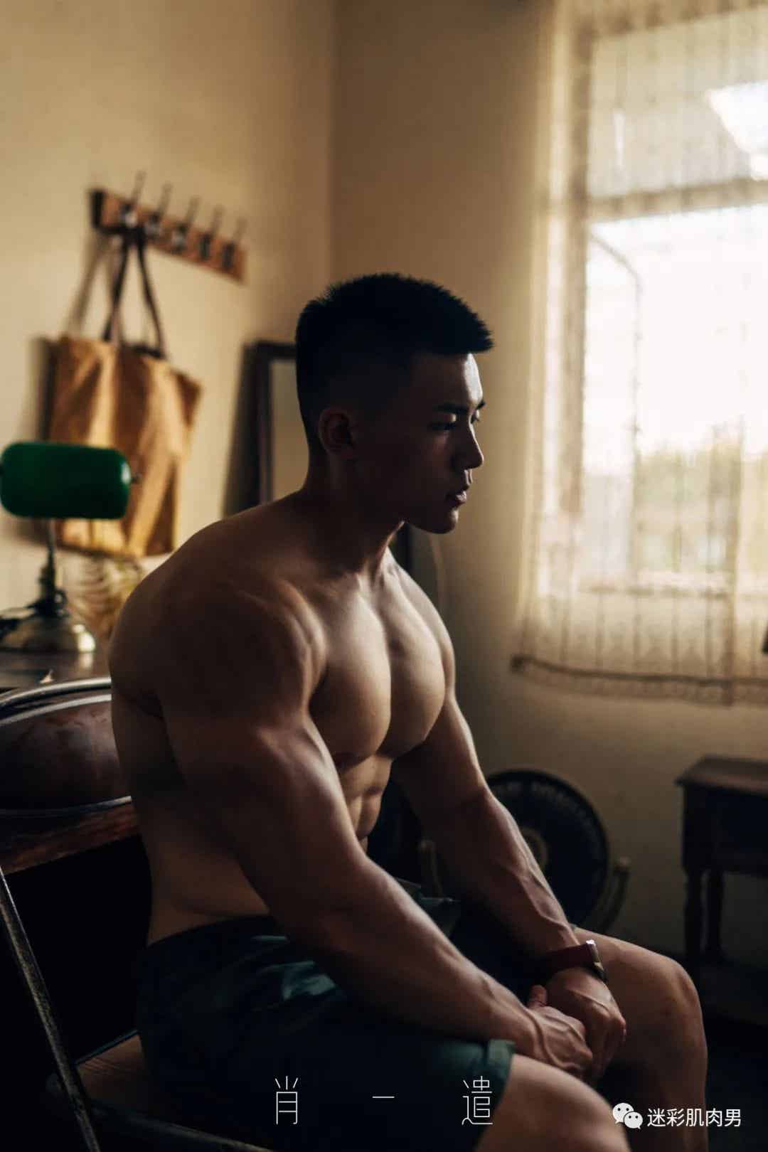 穿运动裤教练长得太帅，想找他当男友！-潮男潮北