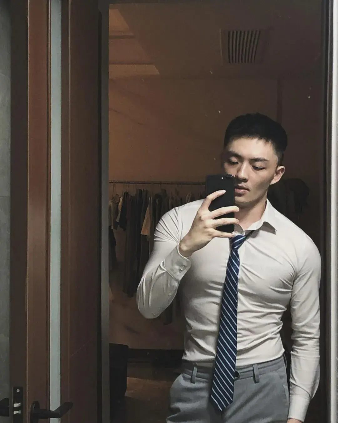 痞帅正装精英控，皮鞋丝袜直男！