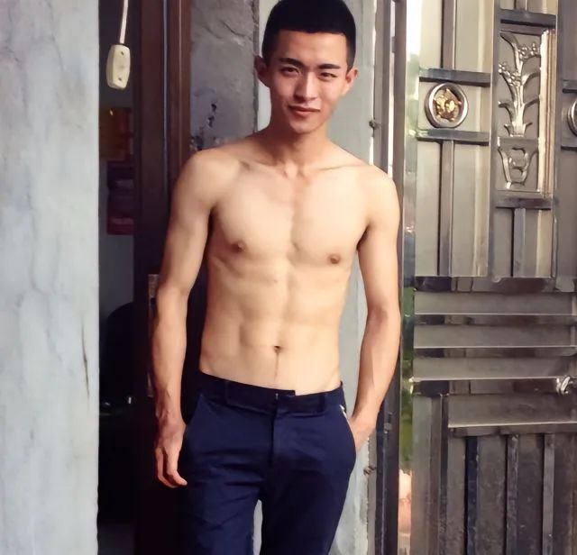 廖承宇还是这么帅，男人至死是少年！为什么这么多年了