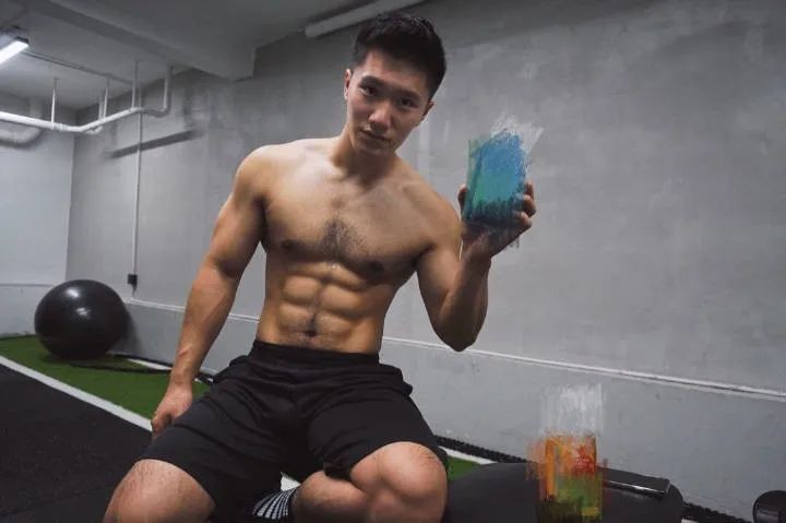 180CM 北京体育大学的肌肉男大，胸毛太茂盛了！