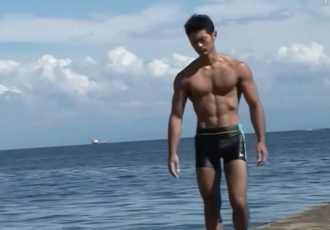 帅哥下海拍片，DVD 里的男人，纯天然不打药