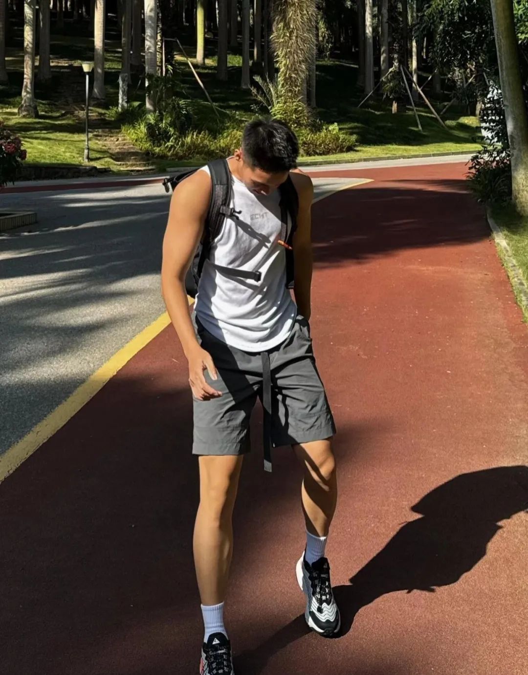 192cm 大长腿田径男神，让人恋爱的感觉！