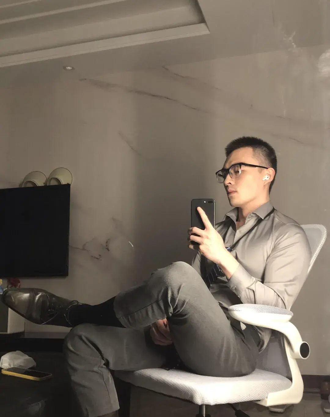 痞帅正装精英控，皮鞋丝袜直男！