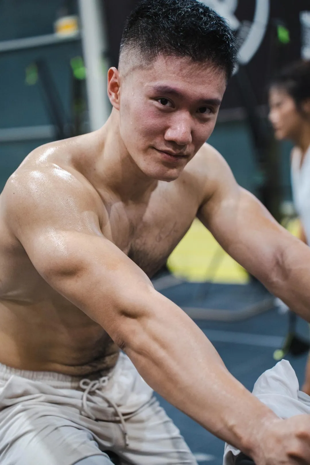 180CM 北京体育大学的肌肉男大，胸毛太茂盛了！