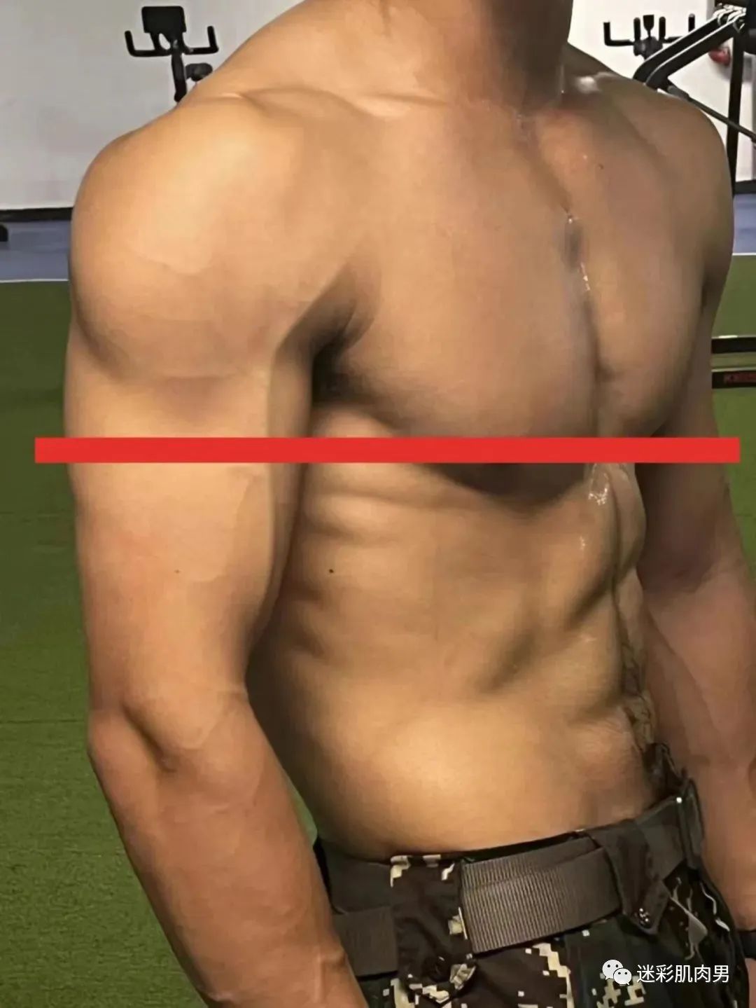 河北 185CM 迷彩教官腹毛自拍照？长的太好看了！