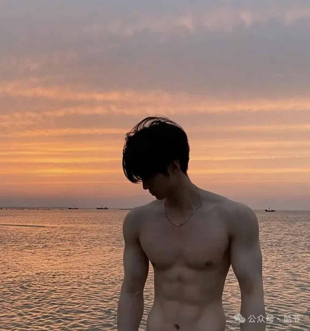 照顾我暗恋的醉酒室友