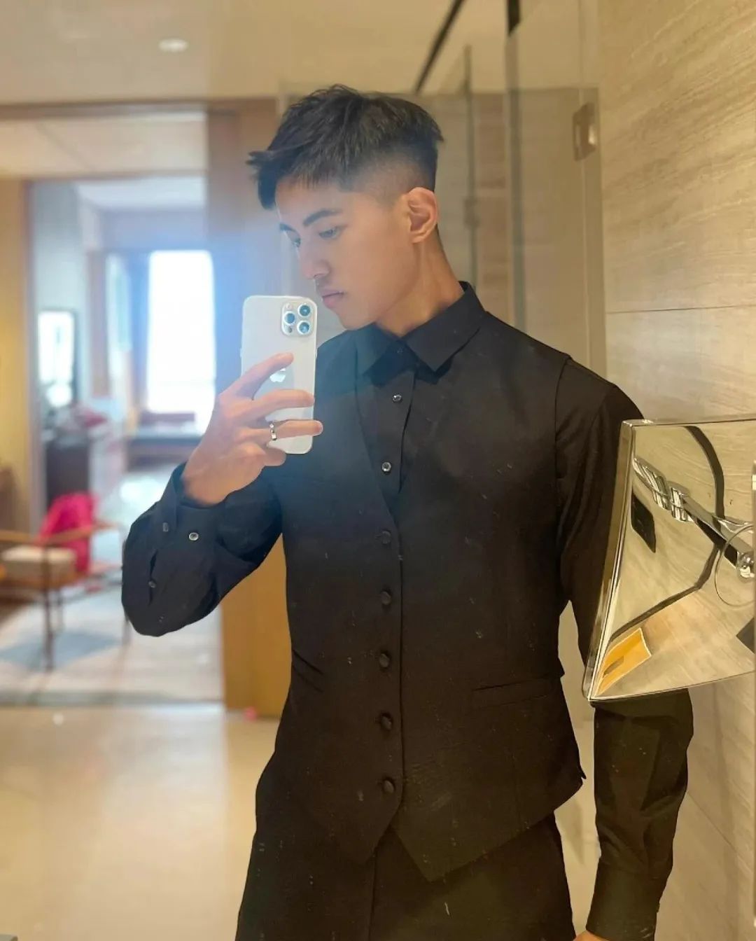 成都 180cm 粗大私教帅哥身材太顶了! 成都 180cm 粗大私教帅哥身材太顶了!