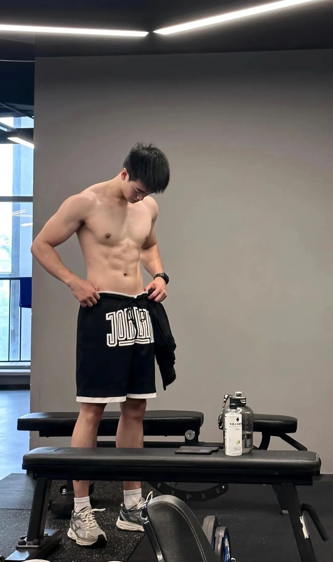182cm 浙江冷白皮薄肌帅哥！腰身比例绝了！