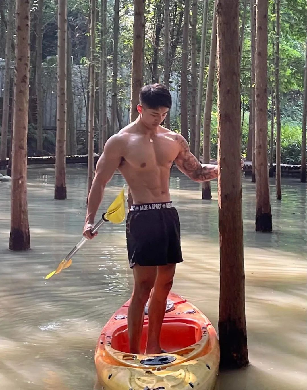 成都 180cm 粗大私教帅哥身材太顶了！