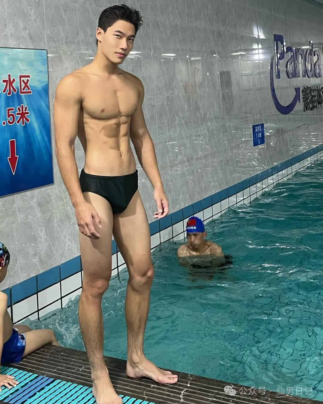 内裤男模在 ins 上脱成这样!网友直呼:他在国内不这样啊…… 内裤男模在 ins 上脱成这样!网友直呼:他在国内不这样啊……