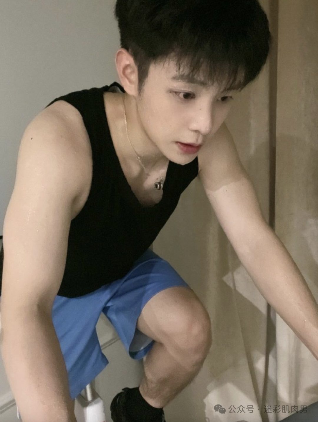 乐仔瓜都吃了吗？近期他线下接受采访的状态被嘲了...