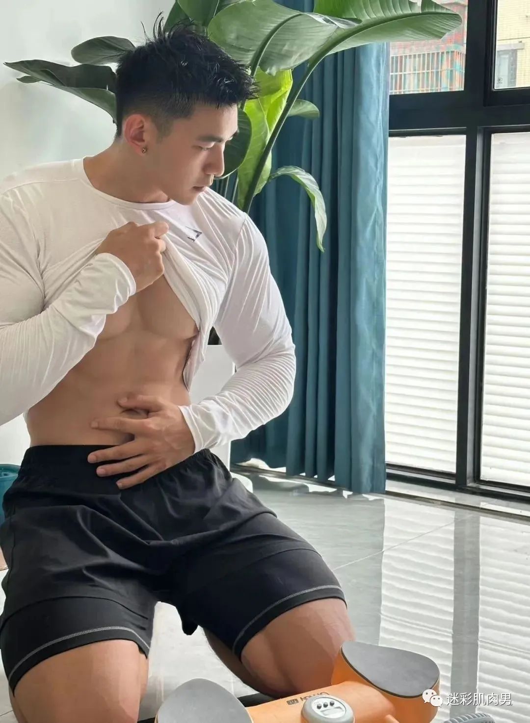 185CM 健身肌肉壮男，怎么能拿下他？