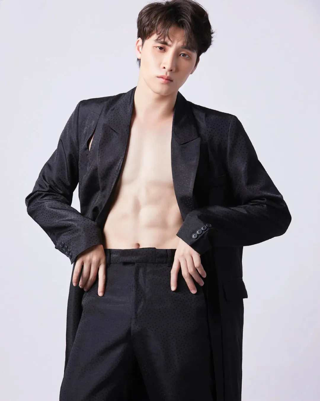 泰版李敏镐？与西装适配度 100%~