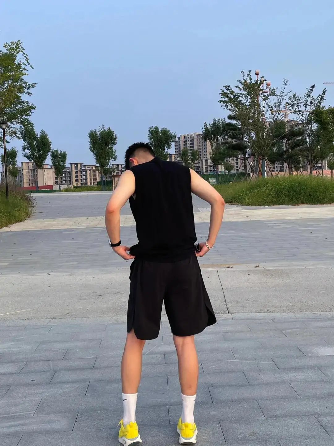 180cm 大男孩纯直男，只能做一！