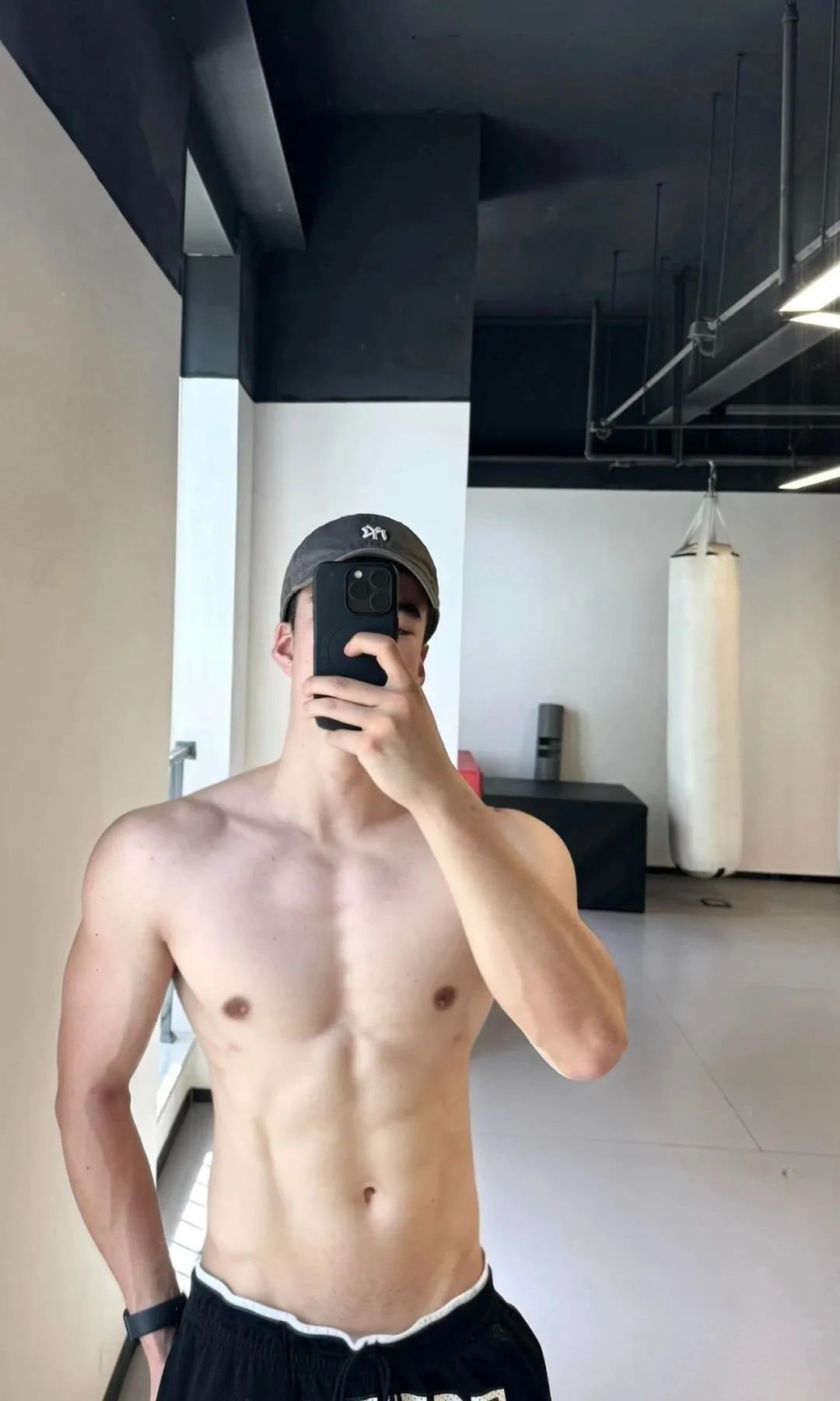 182cm 浙江冷白皮薄肌帅哥！腰身比例绝了！