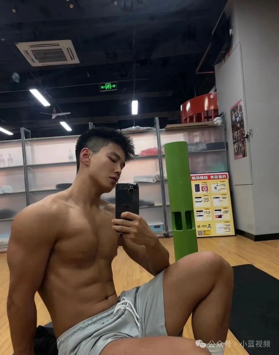 188cm 痞帅黑皮体育生又大又潮！