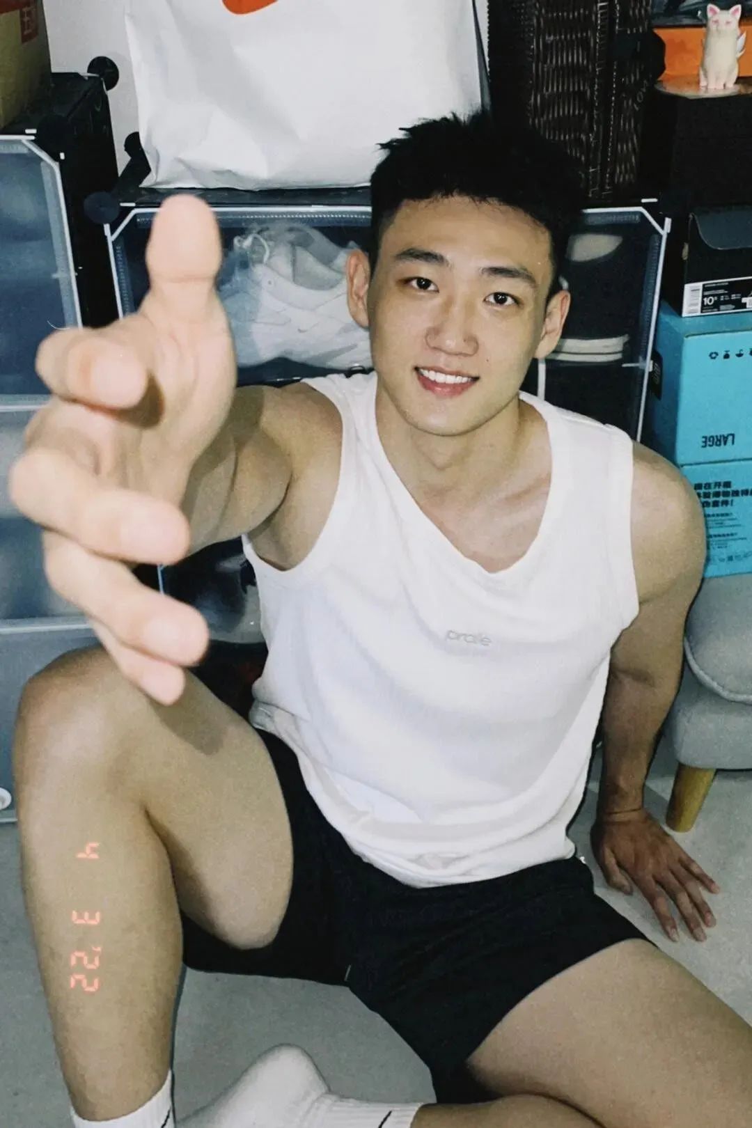 直男想不到的拍照姿势~