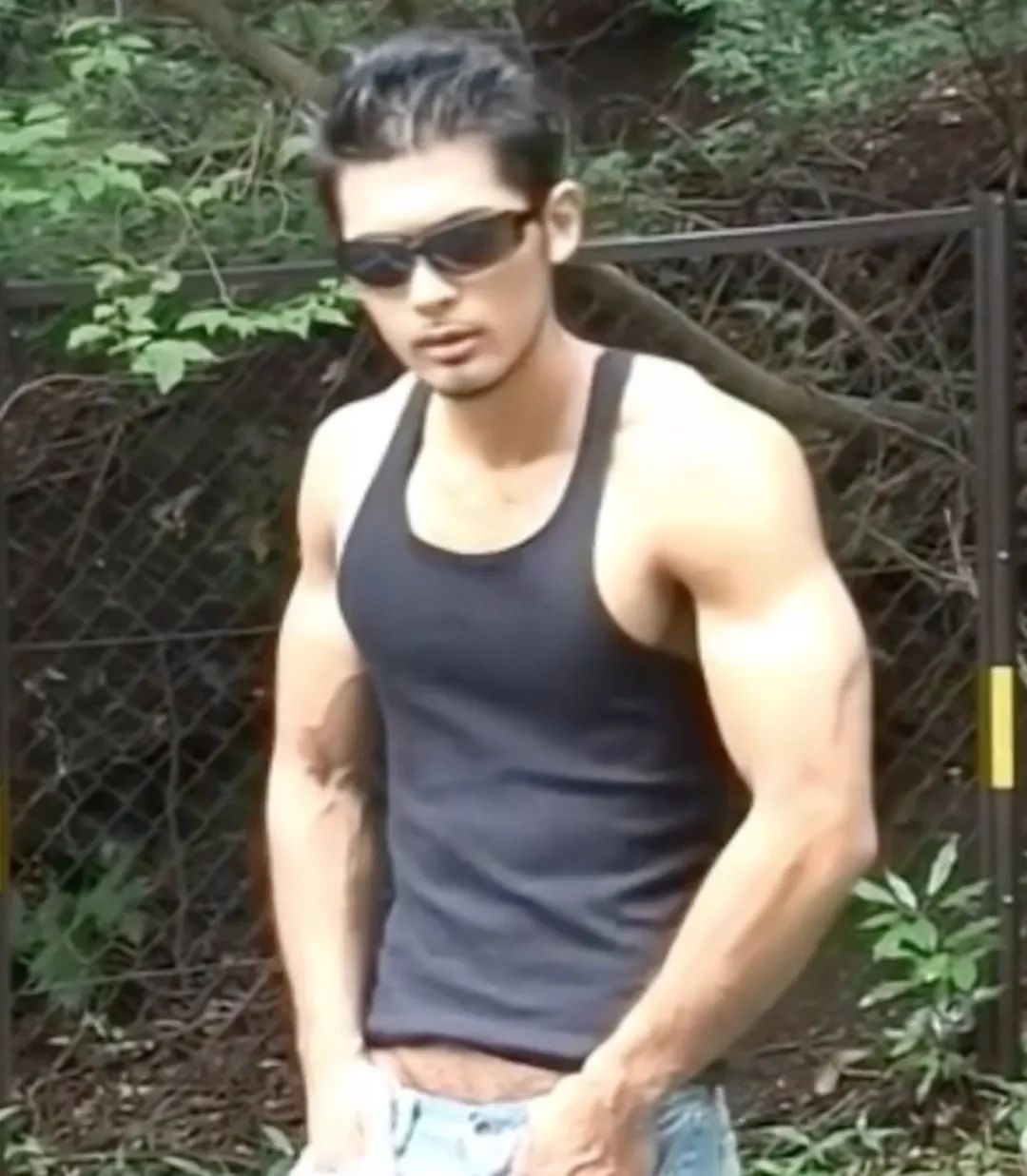 帅哥下海拍片，DVD 里的男人，纯天然不打药