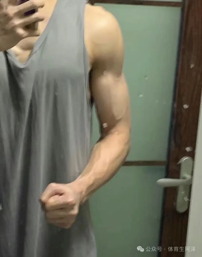 185 体育生腹肌男大，大尺度写真全见版，超级诱惑.......