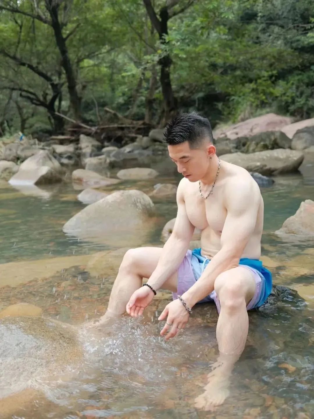 白皮肌肉男大真的超可以啊！发大水啦！