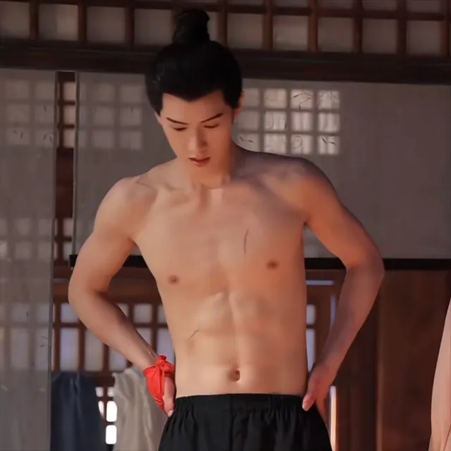 《九重紫》里身材最好的，居然不是男主李昀锐？！