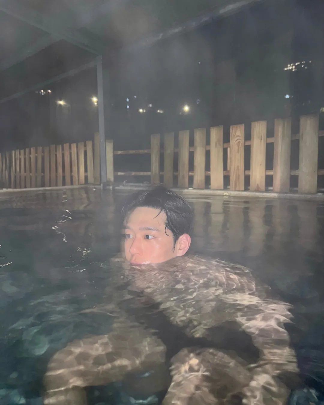 真不把粉丝当外人！韩国演员拍照角度，未免太暧昧了~