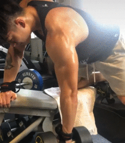 185CM 肌肉奶爸拍写真出圈，我真的超可以