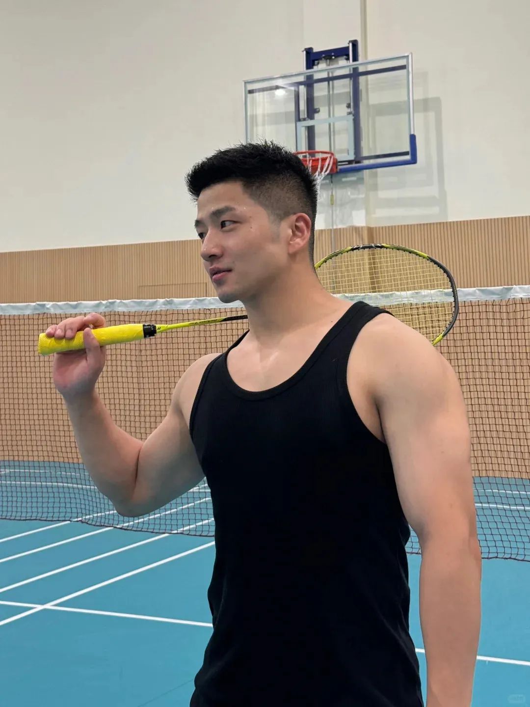 憨憨的帅帅的！超 nice 的短发暖男 | 网红帅哥