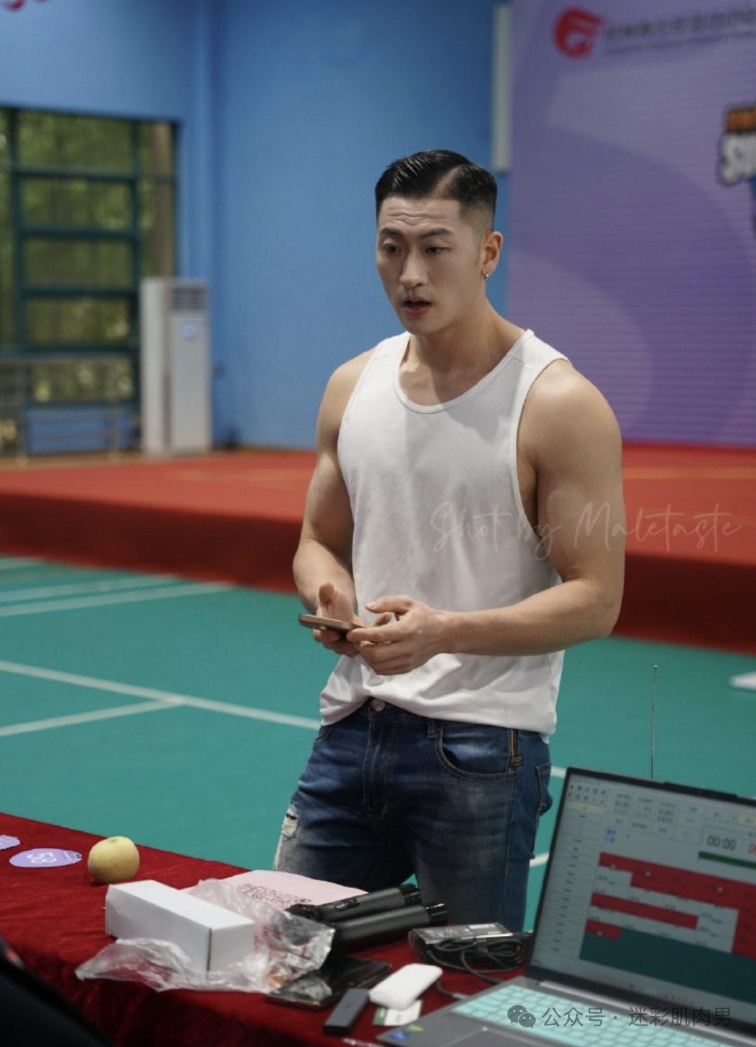 第五届杭州体育系邀请赛现场脱的剩内裤？太好看了！