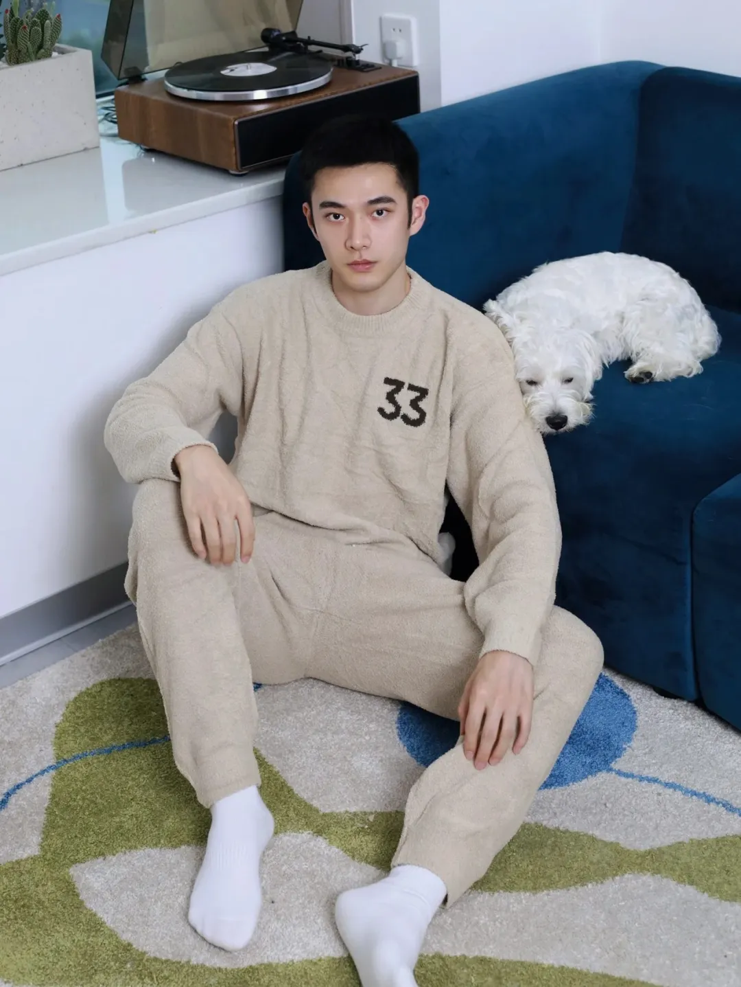 阳光正装小哥哥！腹肌有多惊艳