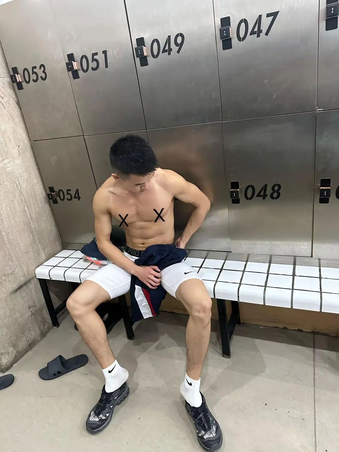 退役武警“热辣肌霸”，野性骑行让人心跳加速！