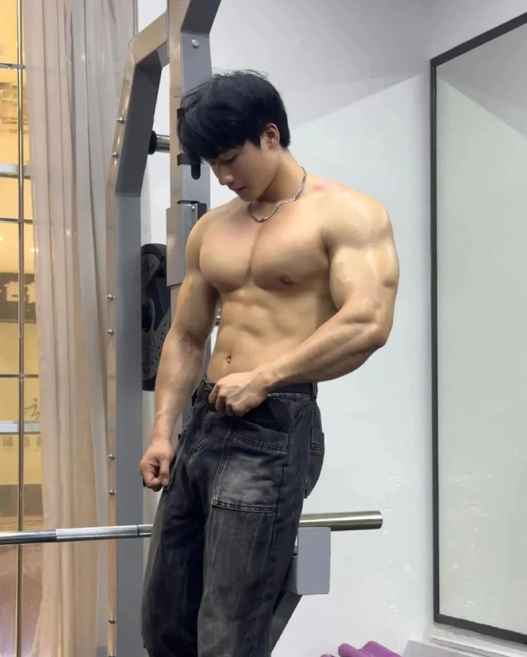 187cm 粗大性感肌肉男菩萨！