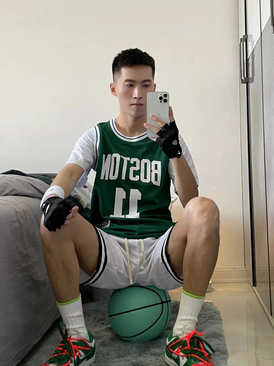 来自东北的运动小哥岔腿真好看！