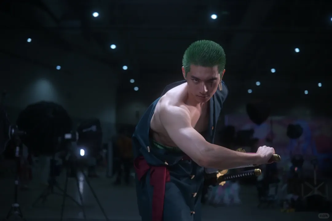 西北寸头汉子，肌肉腹肌 COSer