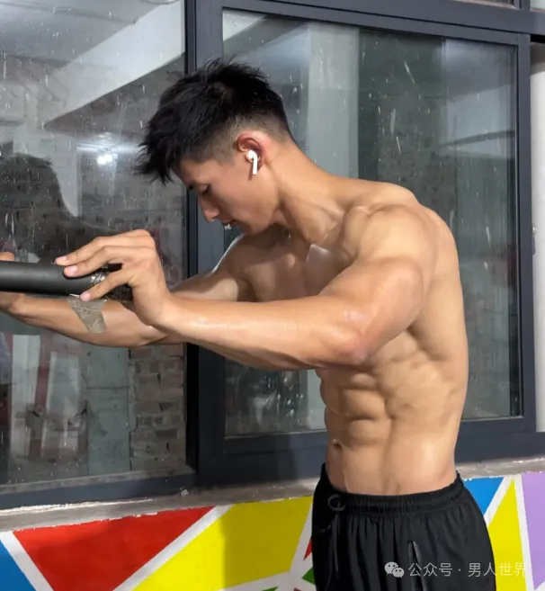 黑皮腹肌好腰比体育生还有市场！