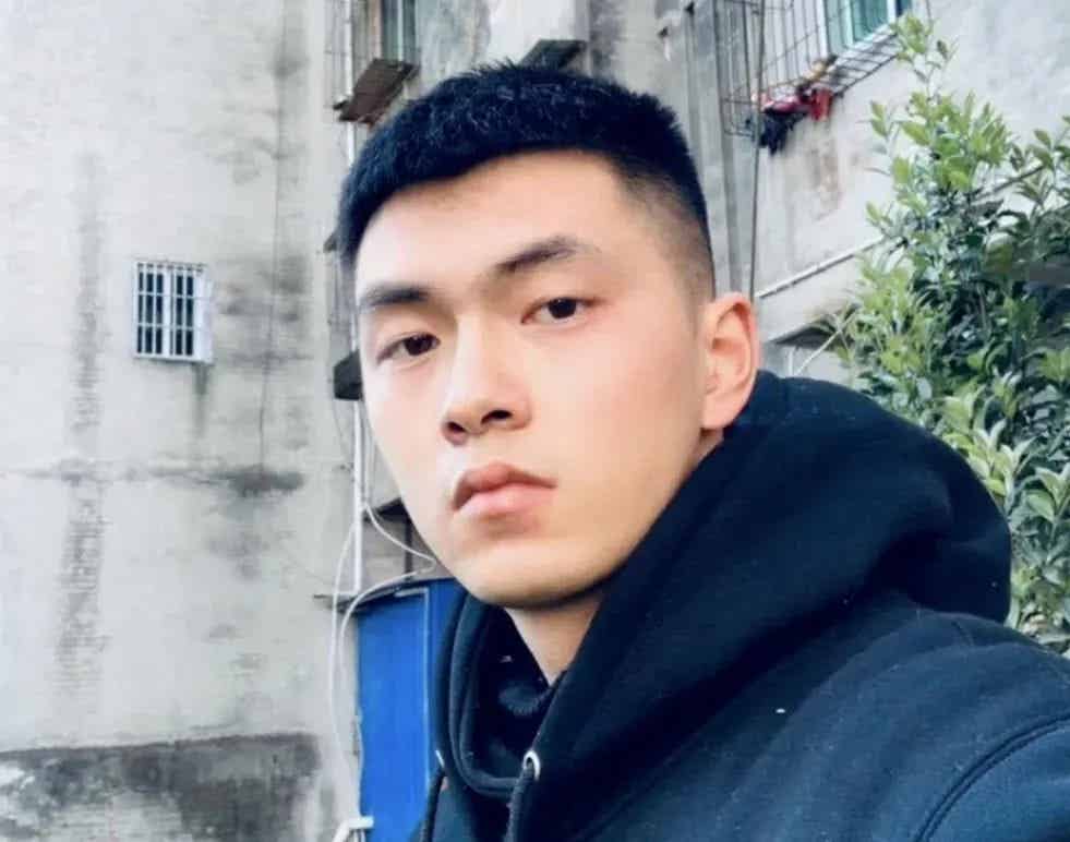 成都小狼狗，肌肉太绝了~